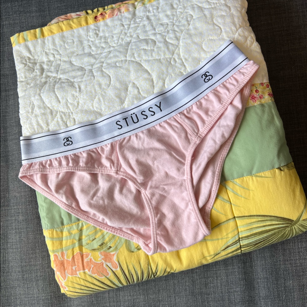 Stussy women undie